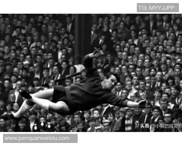 古代足球明星的传奇人生与离世之谜探讨 古代足球明星的传奇人生与离世之谜探讨