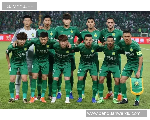 重庆排球队在洲际杯积分榜上以76分稳居第一名展现强大实力